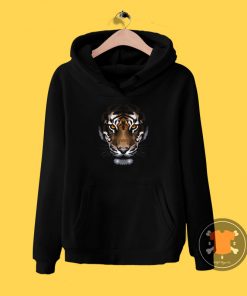 Amazing eyes of the tiger Hoodie