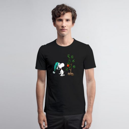 A Happy Christmas snoopy T Shirt