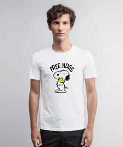 Free Hugs Snoopy T Shirt