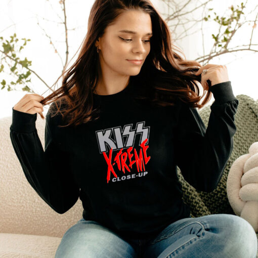 Kiss X Treme Close Up Long Sleeve